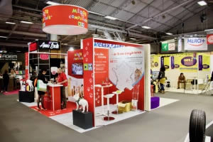 exemple de stand avec enseigne ronde