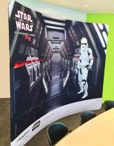 mur courbe horizontal star wars